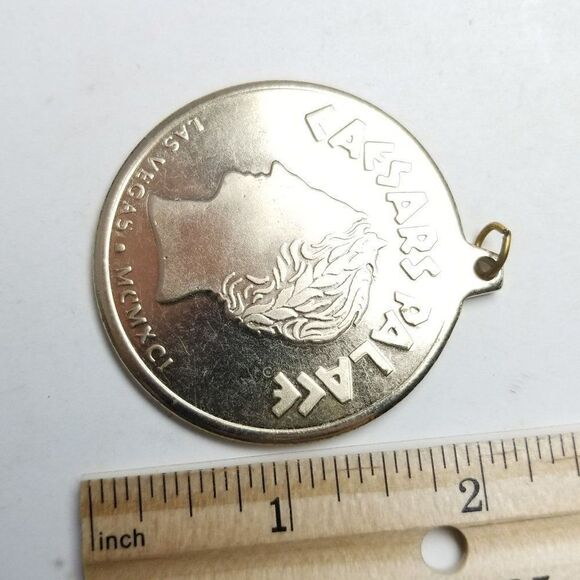 Vintage Large Caesars Palace Metal Coin Shape Pendant, Gold Tone, Retro - Picture 3 of 5
